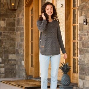 Simply Southern Gray Crew Neck Snap Side Knit Sweater size Medium in Stone